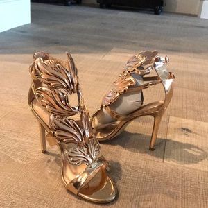 Olivia Jaymes Wings Rose Gold Heels size 6.5